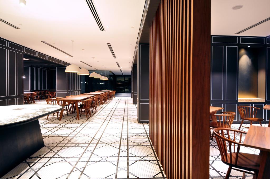 فندق جي كيلاوي Tanjung Tokong المظهر الخارجي الصورة The interior of the restaurant