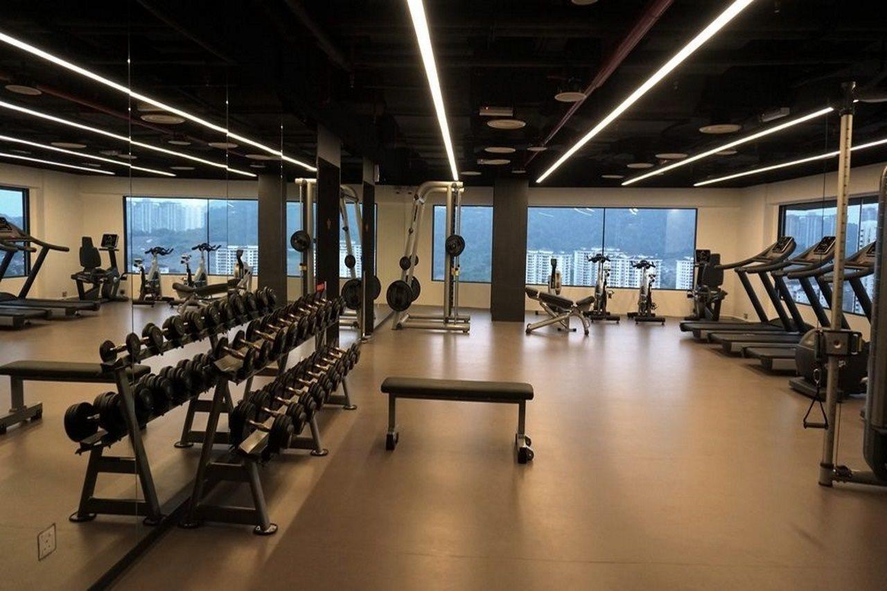 فندق جي كيلاوي Tanjung Tokong المظهر الخارجي الصورة The Fitness Center at the 1000 Museum